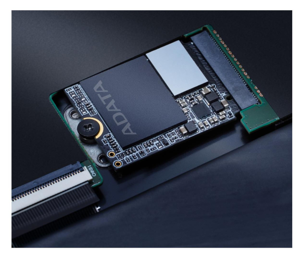 ADATA 2TB M.2 2230 PCIe Gen4 NVMe GAMMIX S55 - 1244667 - zdjęcie 3